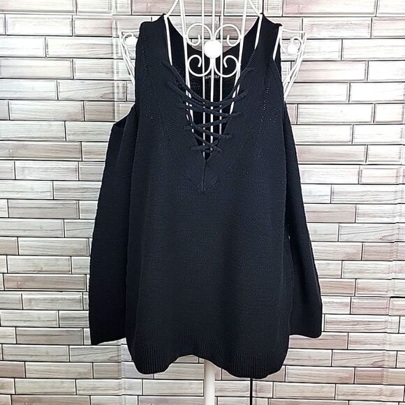 Express Sweaters - Express Sleeveless Sweater - Black Womens  Size M